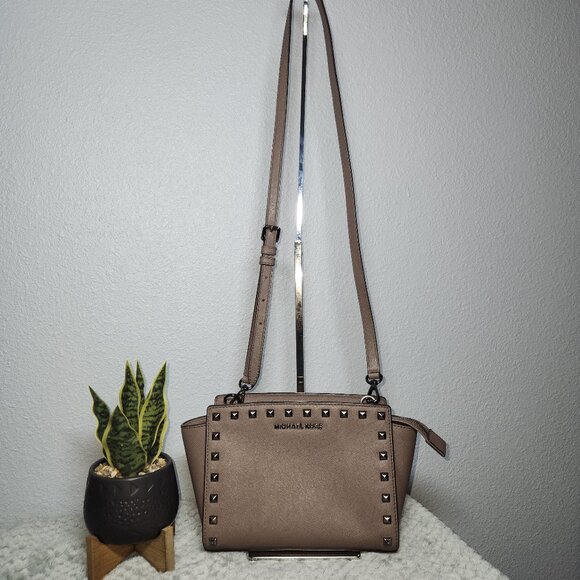 Authentic - Michael Kors Selma Studded Crossbody Saffiano Leather- PRICE IS FIRM - Picture 2 of 15